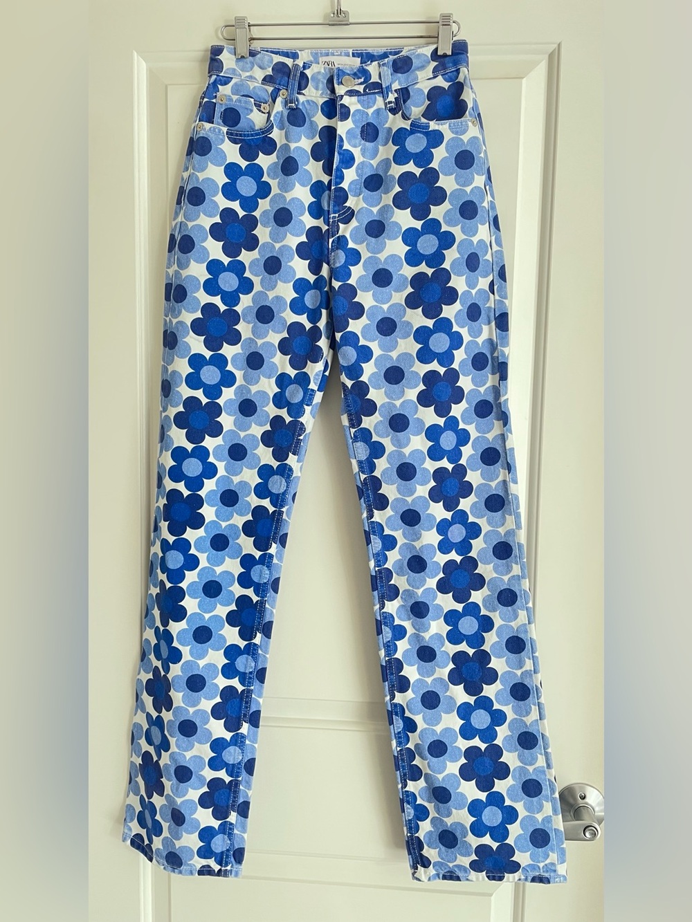 Zara Print 70’s Flower Power Jeans Pants - size 2